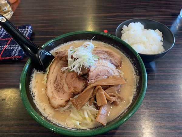 「味噌チャーシューメン＋ライス」@めんや 蔵の写真