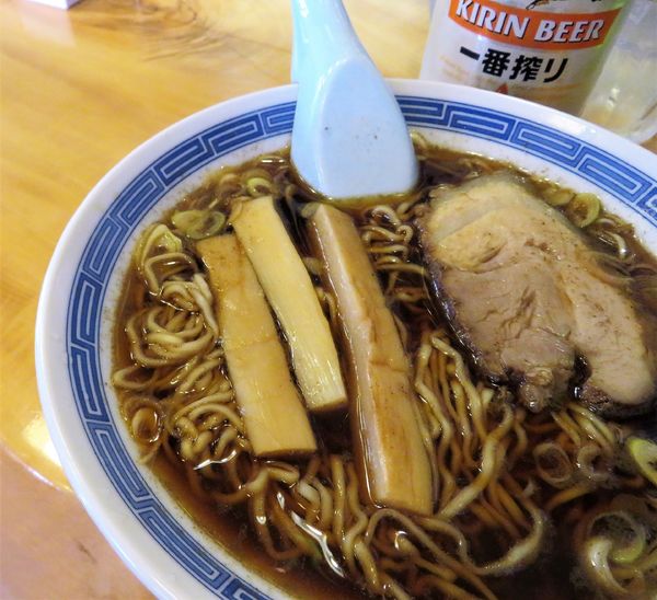 「中華そば（700円）＋麦酒」@まさごそばの写真