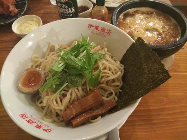 「石鍋魚介つけ麺　（２玉）」@松本餃子食堂の写真