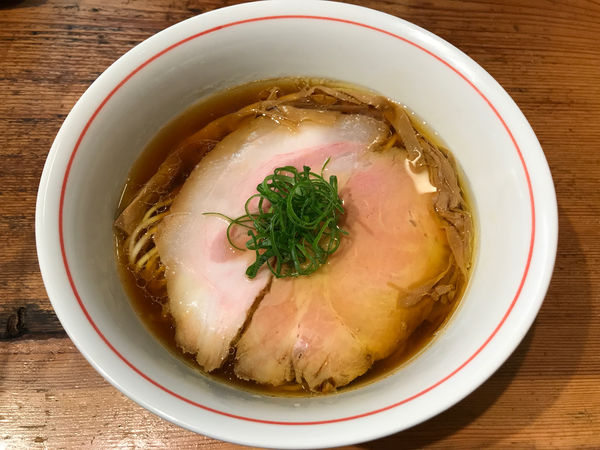 「醤油ラーメン　850円」@ラーメン屋 トイ・ボックスの写真