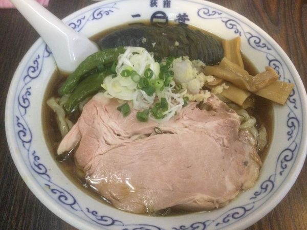 「【夏の限定】揚げ茄子冷やしらーめん（¥930）」@二葉 上荻店の写真