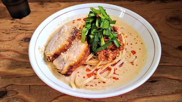 「【限定】冷し担々麺＋旨辛ニラ」@ラーメン幸豚の写真