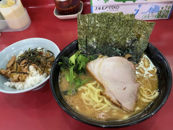 「ラーメン 並＋まぶし丼」@杉田家 千葉祐光店の写真
