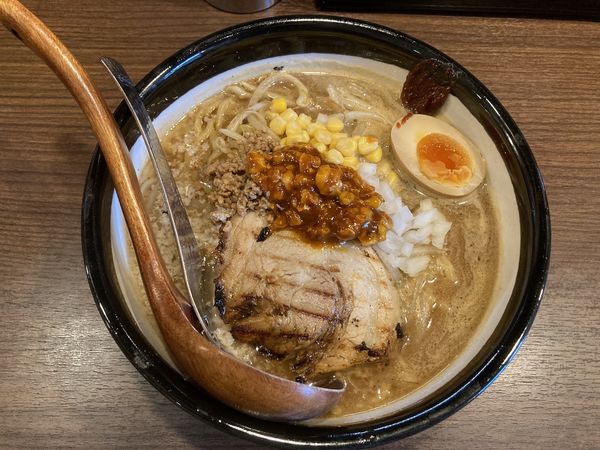 「特味噌ラーメン＋麺大盛」@味噌ラーメン専門店 日月堂 ビーンズ戸田店の写真