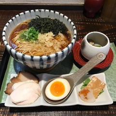 八っすんばの画像