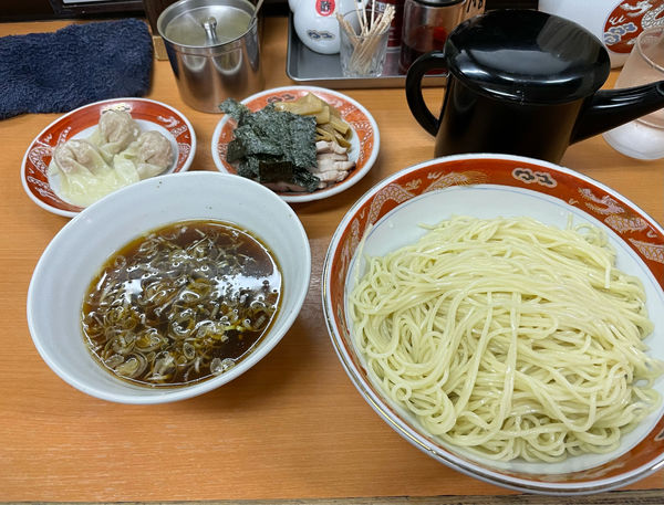 「ワンタンつけそば」@支那ソバ かづ屋の写真