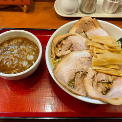 つけ麺 中盛り チャーシュー メンマ