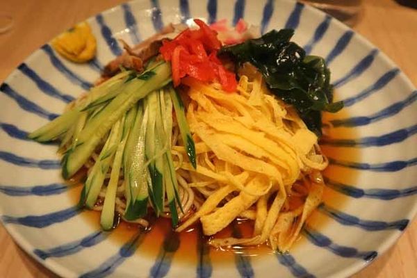 「冷やし中華　550円」@肉厚わんたん麺と手作り焼売 ら麺亭 浅草支店の写真