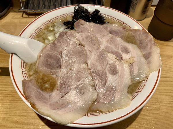「肉中華そば(醤油)1000円」@背脂煮干し中華そば 和市 新橋本店の写真