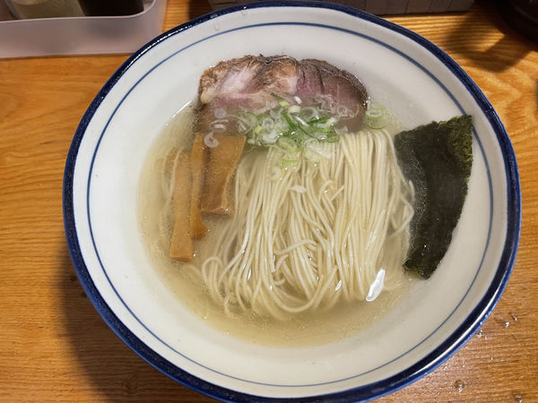 「塩らーめん　大盛」@上州地鶏ラーメン 翔鶴の写真
