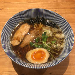 醤油ラーメン（750円）