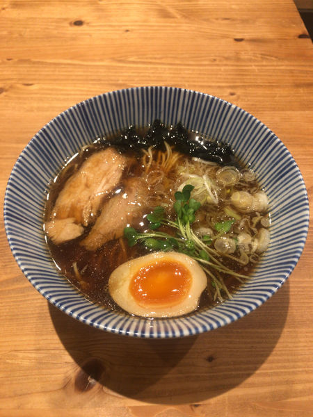 「醤油ラーメン（750円）」@Pure soup ramen しずくの写真