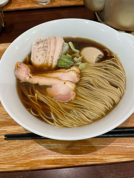 「ローストした鶏がらの醤油ラーメン」@ラーメン ル・デッサンの写真