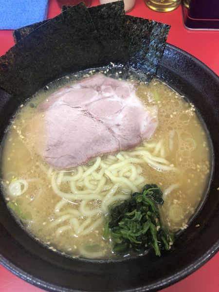 「ラーメン680円」@横浜家系  一二三家の写真