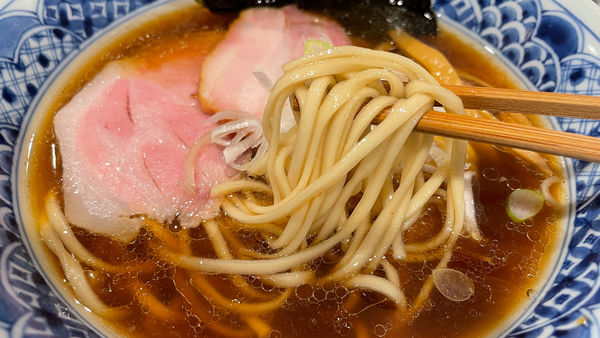 「中華そば」@中華蕎麦 時雨 コレットマーレ桜木町店の写真