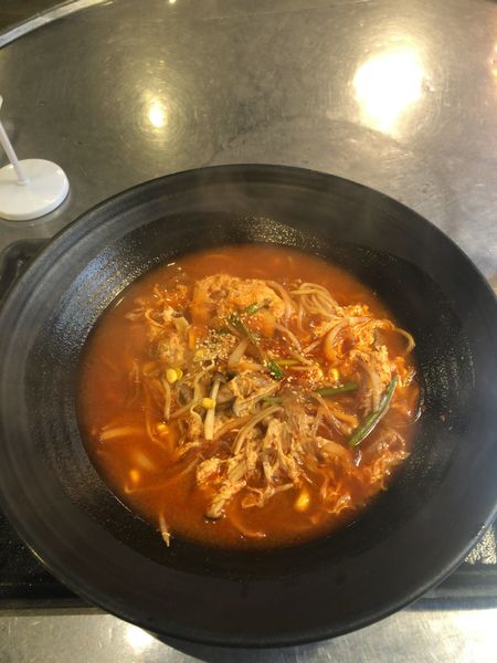 「ユッケジャンらーめん　1030円」@韓豚屋 銀座三丁目店の写真
