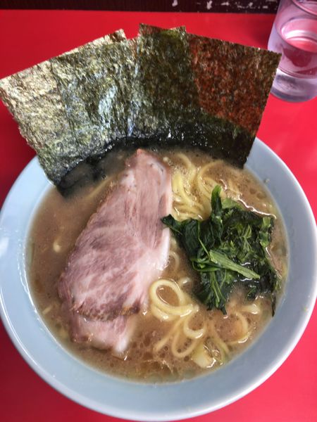「ラーメン　700円　おこのみ:ふつう」@横浜家系ラーメン 心家の写真
