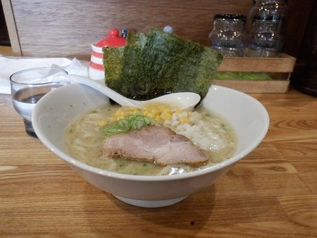 「しおらーめん」@らーめん桜亭 平沢店の写真