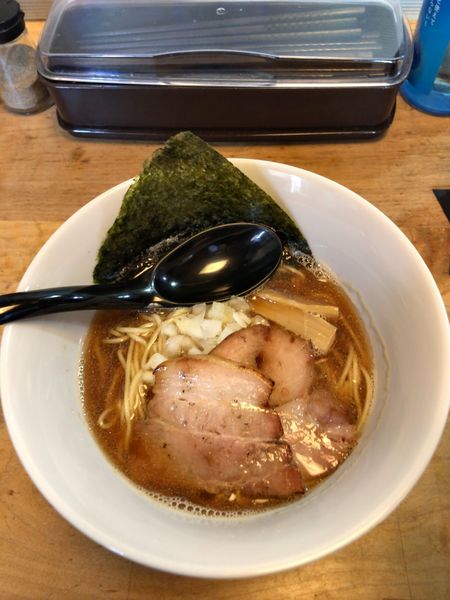 「煮干らーめん　800円」@いのうえの写真