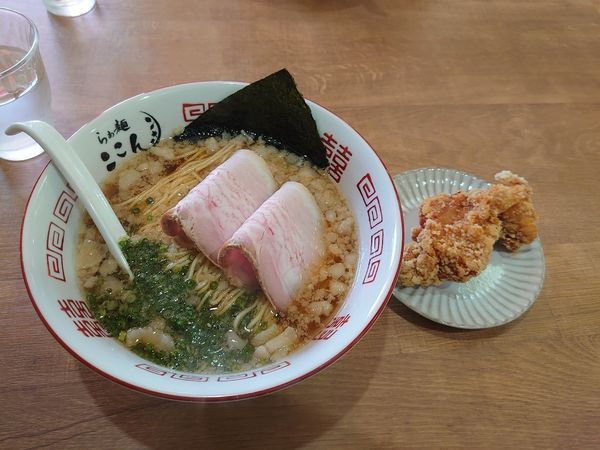 「豚醤油+からあげ」@らぁ麺 ここんの写真