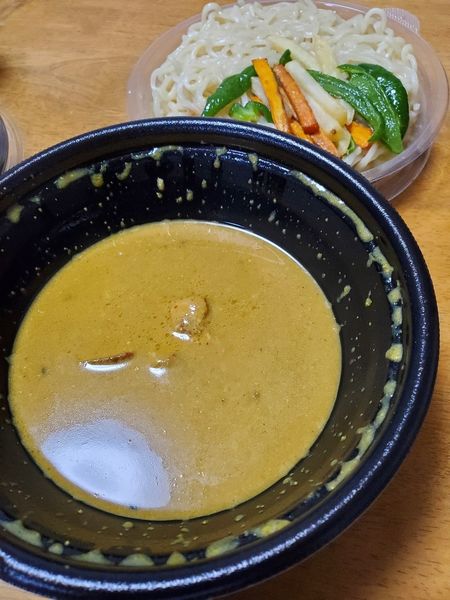 「特製カレーつけ麺　デリバリー」@北海道らーめん ひむろ 松戸駅前店の写真