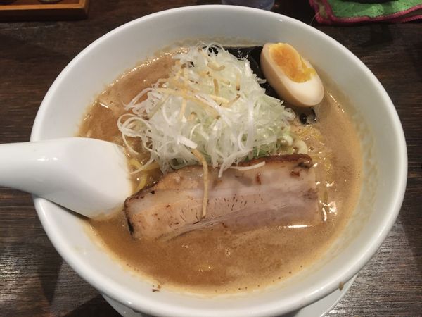 「濃厚味噌らーめん 850円」@麺屋 雪風 すすきの店の写真