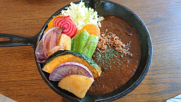「季節の深谷野菜カレー　８３０円」@FARMY CAFE ~Curry stand~の写真