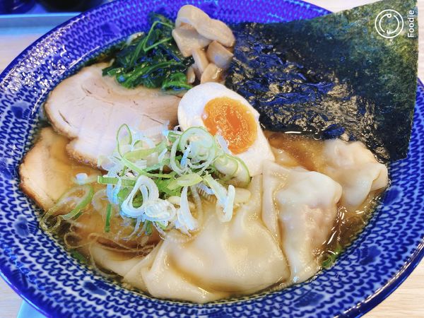 「特製鶏だし雲呑麺 （醤油）」@ワンタン屋 今福商店の写真