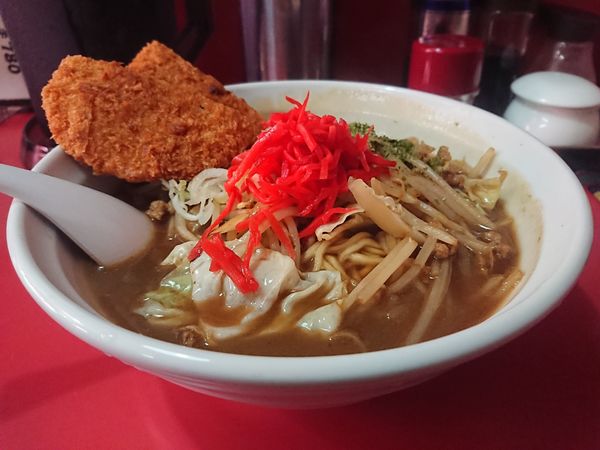 「ソースらーめん＋ハムカツ」@中華料理 大輦の写真