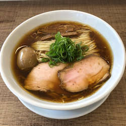 煮卵ラーメン