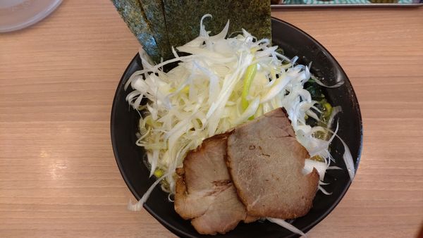 「豚骨醤油ねぎ」@横浜家系ラーメン花崎家の写真