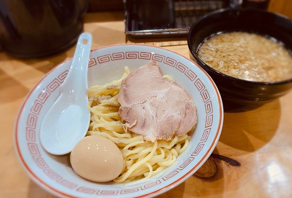 「つけ麺（並¥900）＋味玉（￥100）」@背脂煮干し中華そば 和市 新橋本店の写真