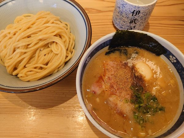 「特製もり(並、味玉)980円」@麺通 伊武記の写真