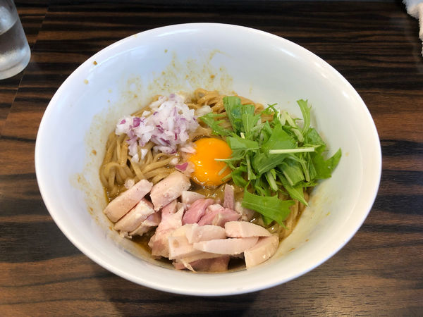 「ハマグリソースのまぜそば」@中華そば 梟の写真