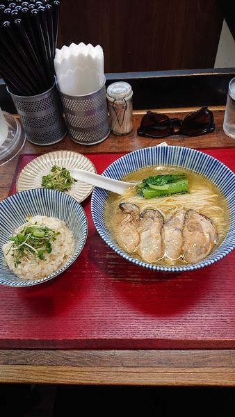 「広島県産牡蠣の冷やし蕎麦+薬味ご飯」@神保町黒須の写真