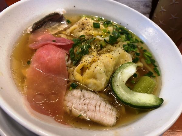 「【限定】鱧淡麗 鱧ワンタンそば」@麺屋CHIKUWAの写真