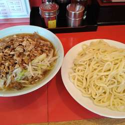 チャーシューやさいつけそば