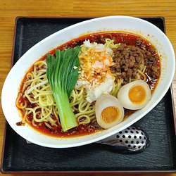 汁なし担々麺 780円+味玉クーポン