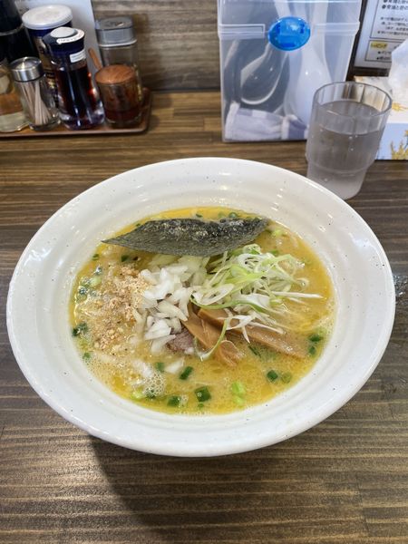 「濃厚塩ラーメン　820円」@麺屋 くろまるの写真