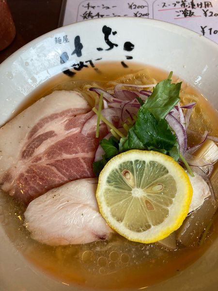 「鮭と鶏の冷製塩中華」@おや麺の写真