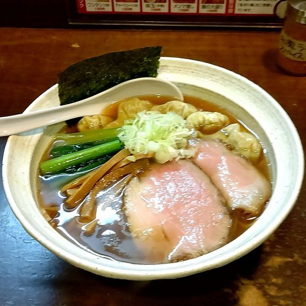 「和風醤油ラーメン+ワンタン」@ラーメン 一兎の写真