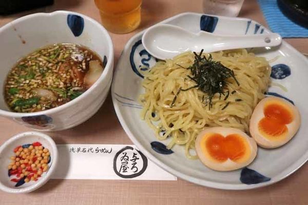 「玉子ざるらーめん　900円」@与ろゐ屋の写真