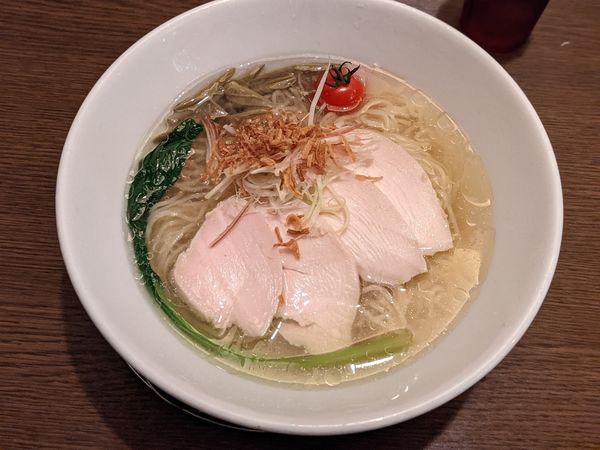「限定夏だ!冷やしラーメン〜和洋折衷ver〜」@麬にかけろ 中崎壱丁 中崎商店會1-6-18号ラーメンの写真