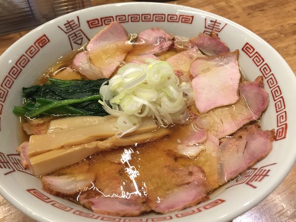 「手打ちらーめん＋燻製ちゃーしゅー【1300円】」@西荻燈の写真