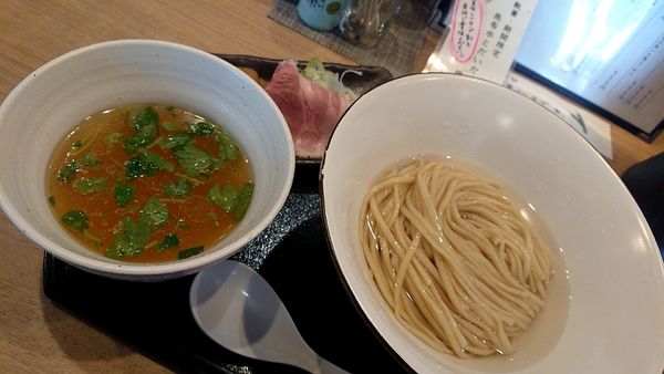「昆布水とだいだい酢の塩つけ麺(1000円税込)」@塩らーめん 小粋の写真