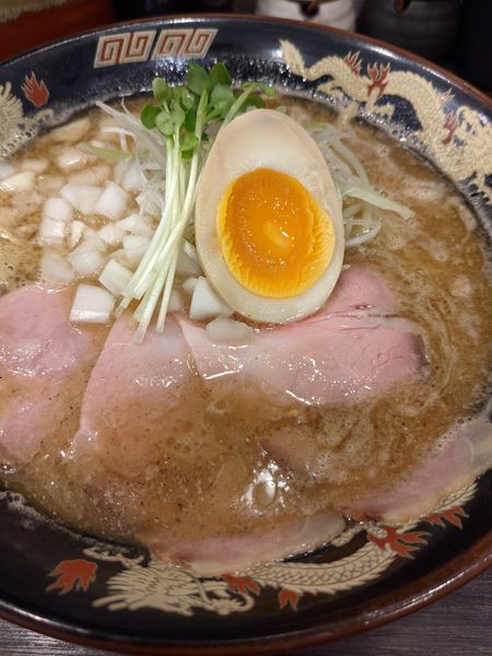 「魚豚骨ラーメン」@魚と豚と黒三兵 御徒町店の写真