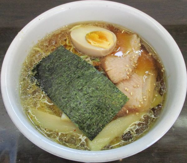 「＜限定＞冷やしとろ肉しょうゆらーめん　900円」@らーめん 山頭火 渋谷店の写真