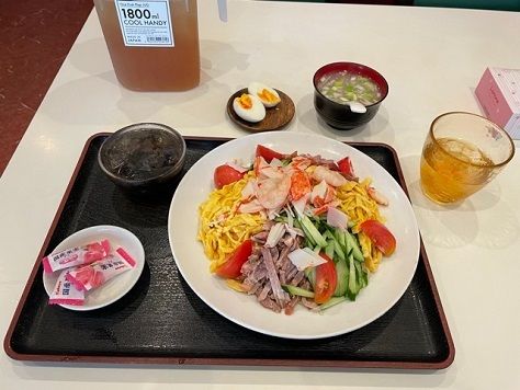 「冷やし中華　1,5麺　935円」@喜楽屋の写真