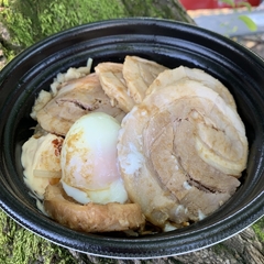 ジャンクガレッジ キッチンカーの画像