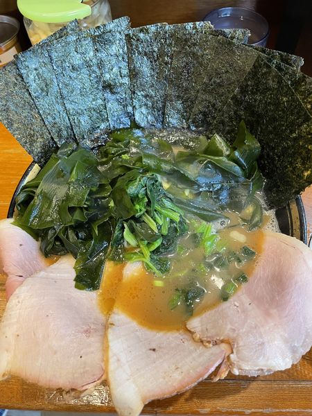 「チャーシューメン中盛+海苔+ライス」@末廣家の写真